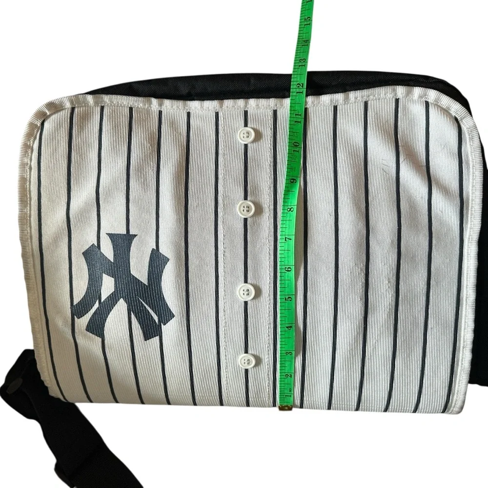 New York Yankees messenger bag for baseball fans NY blue and white